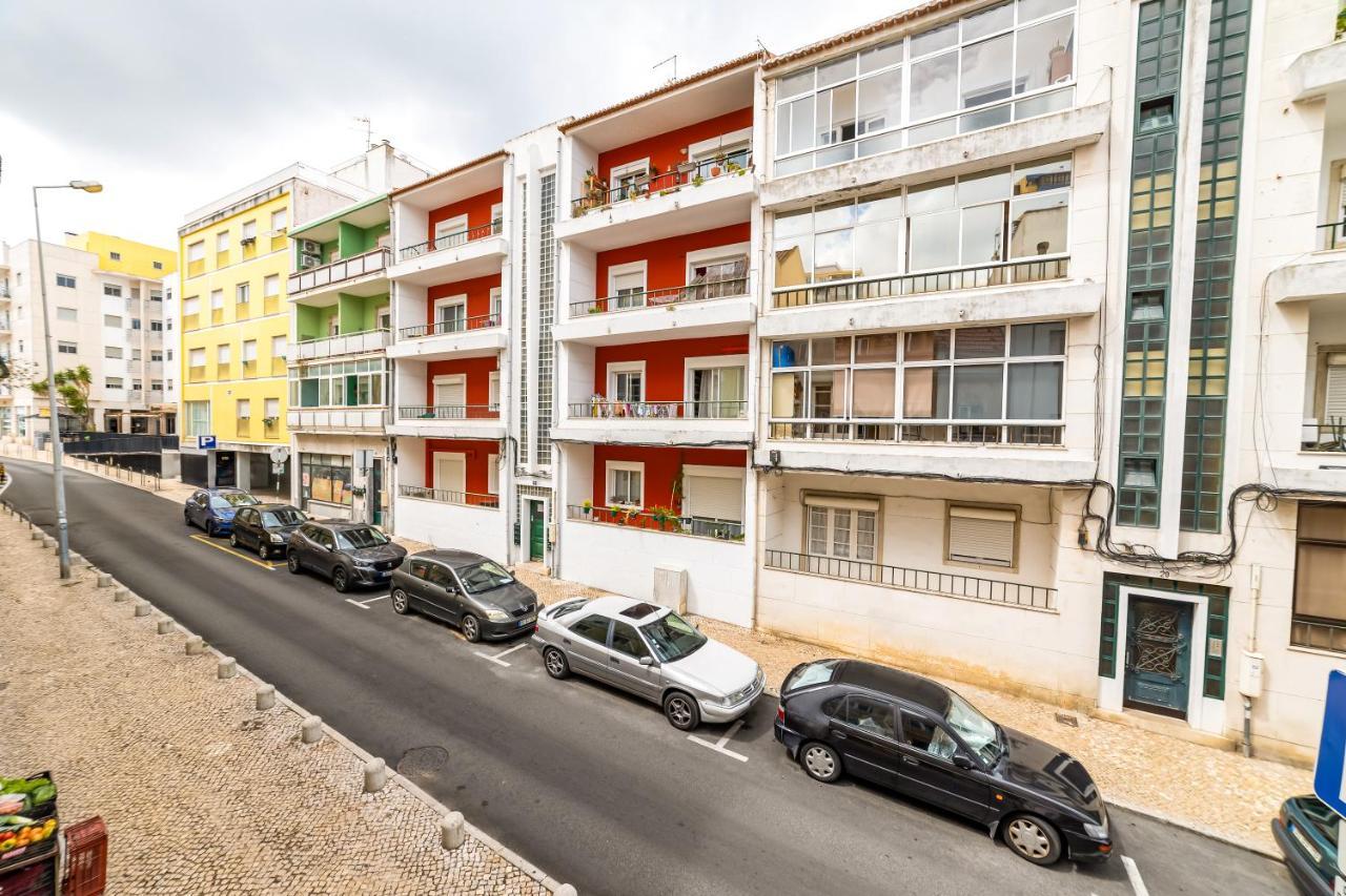 Golden Place - Cacilhas Almada Luaran gambar